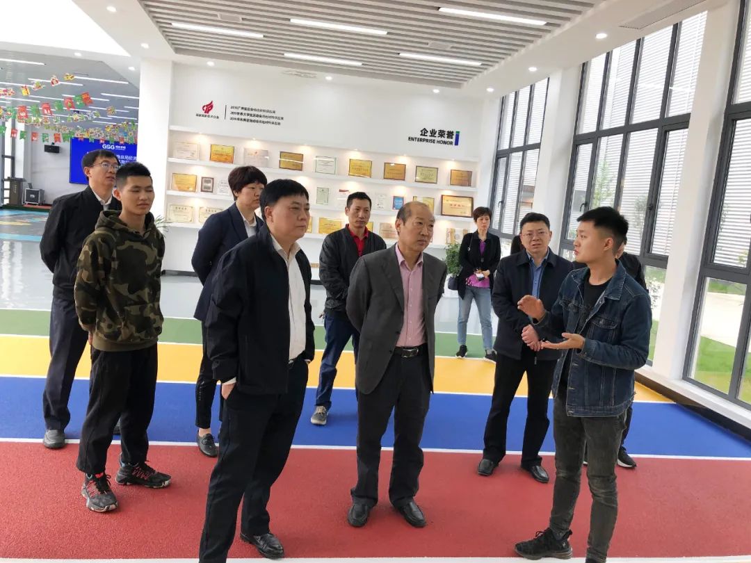 國家體育總局經濟司彭維勇副司長一行蒞臨格林斯柏調研工作